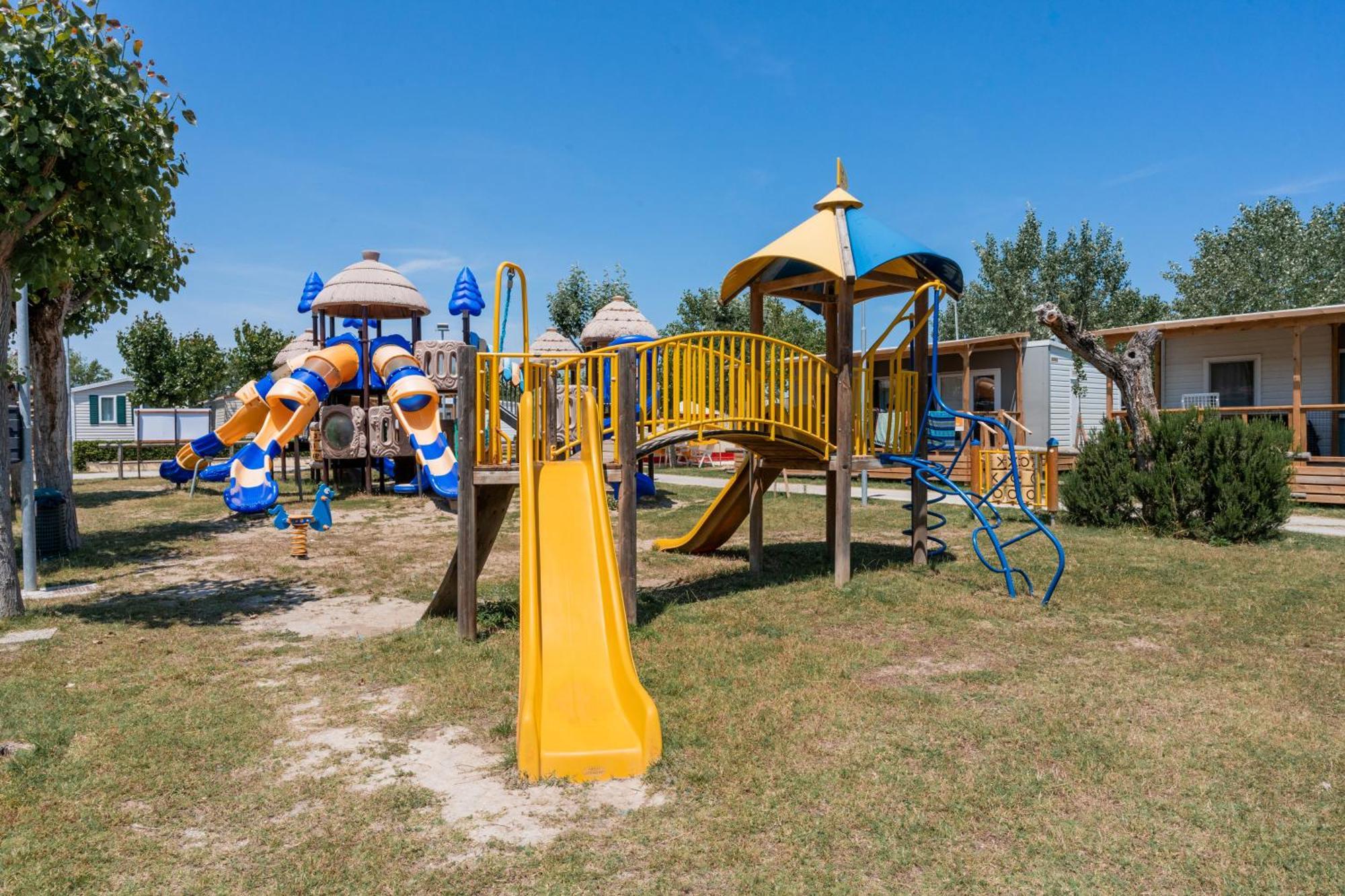 Club Del Sole Riccione Easy Camping Village Exterior photo